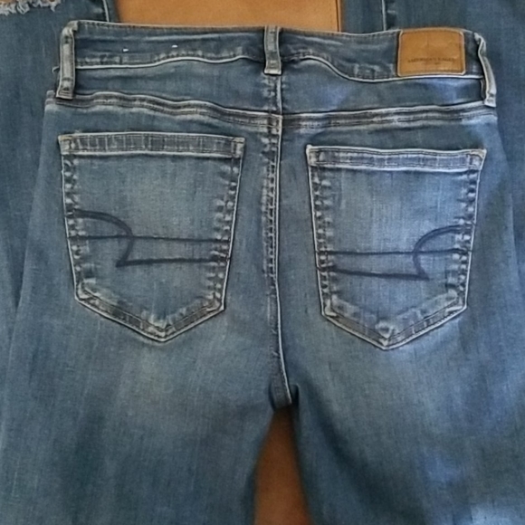 EUC- American Eagle Outfitters button fly jeans - Picture 4 of 7